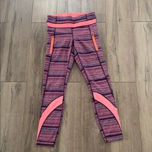 Lululemon pants, with mesh on sides & zip pockets